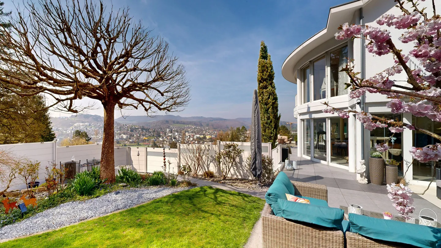 Dreamy 7.5-room single-family house with double garage and panoramic view - Photo 12 of 39