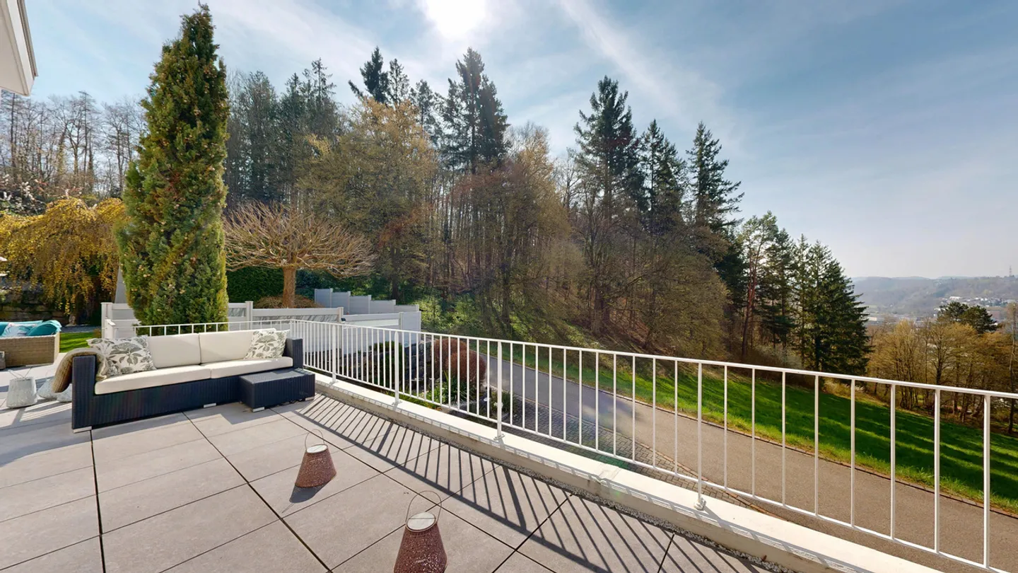Dreamy 7.5-room single-family house with double garage and panoramic view - Photo 16 of 39