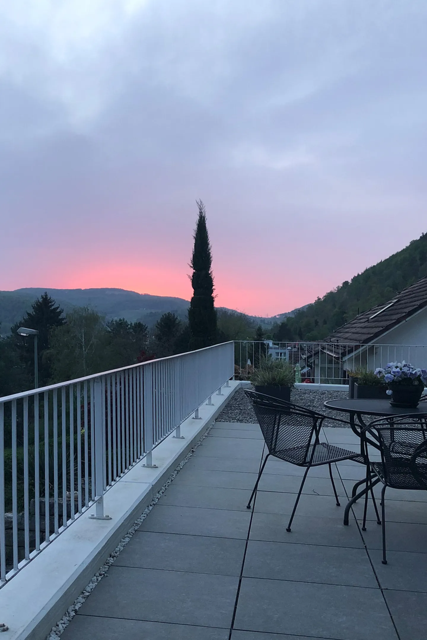 Dreamy 7.5-room single-family house with double garage and panoramic view - Photo 18 of 39