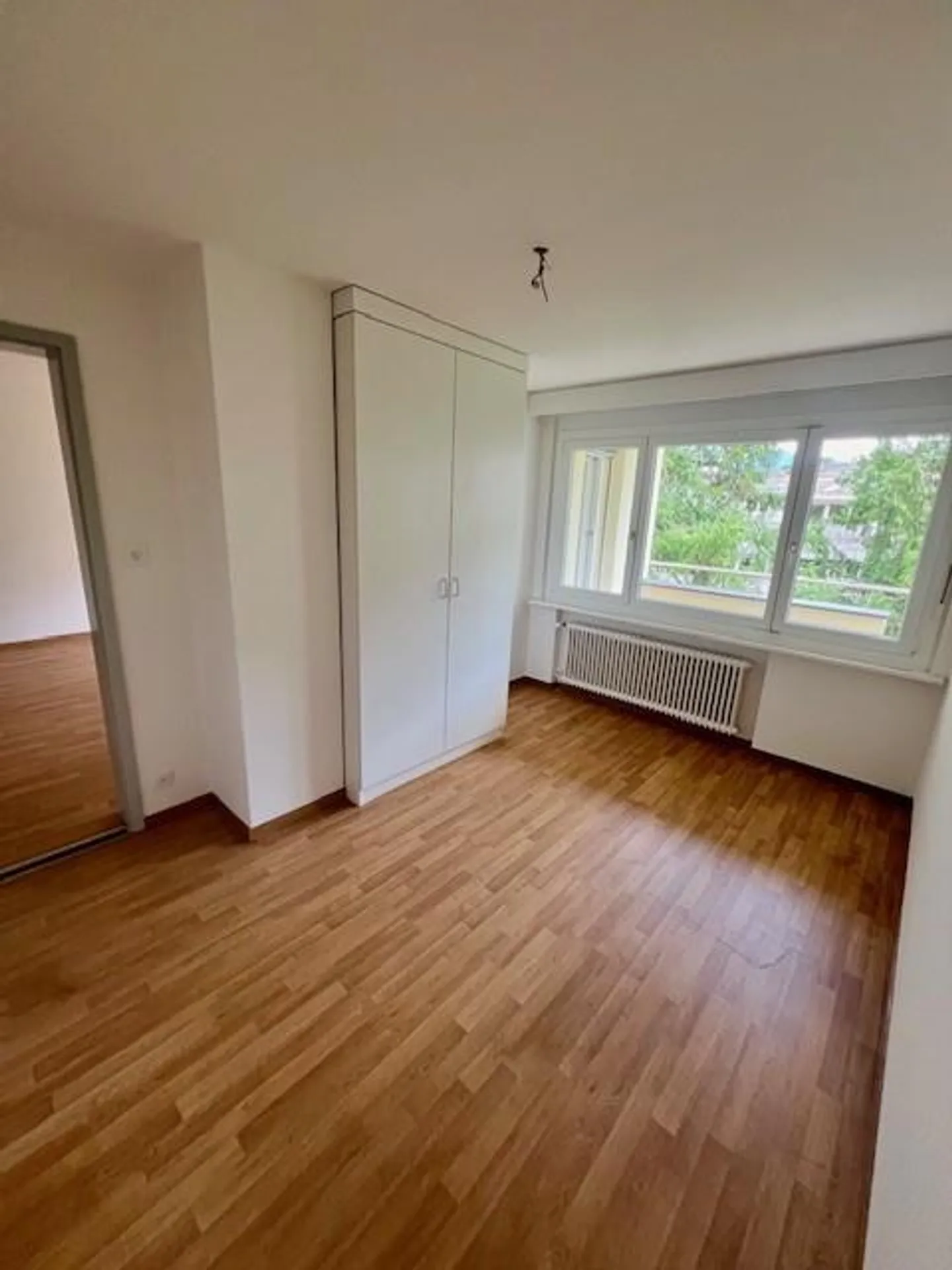 Appartamento accogliente di 4,5 stanze in una posizione tranquilla nel quartiere di Schönbühl - Foto 4 di 9