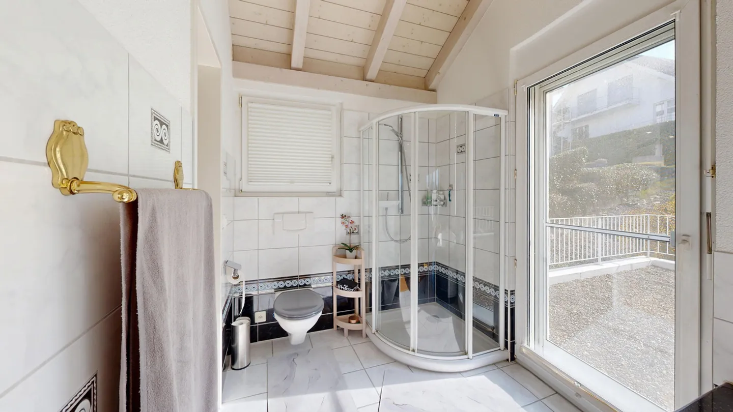 Dreamy 7.5-room single-family house with double garage and panoramic view - Photo 28 of 39