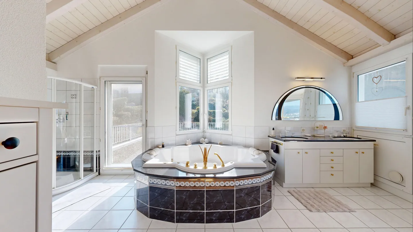 Dreamy 7.5-room single-family house with double garage and panoramic view - Photo 29 of 39