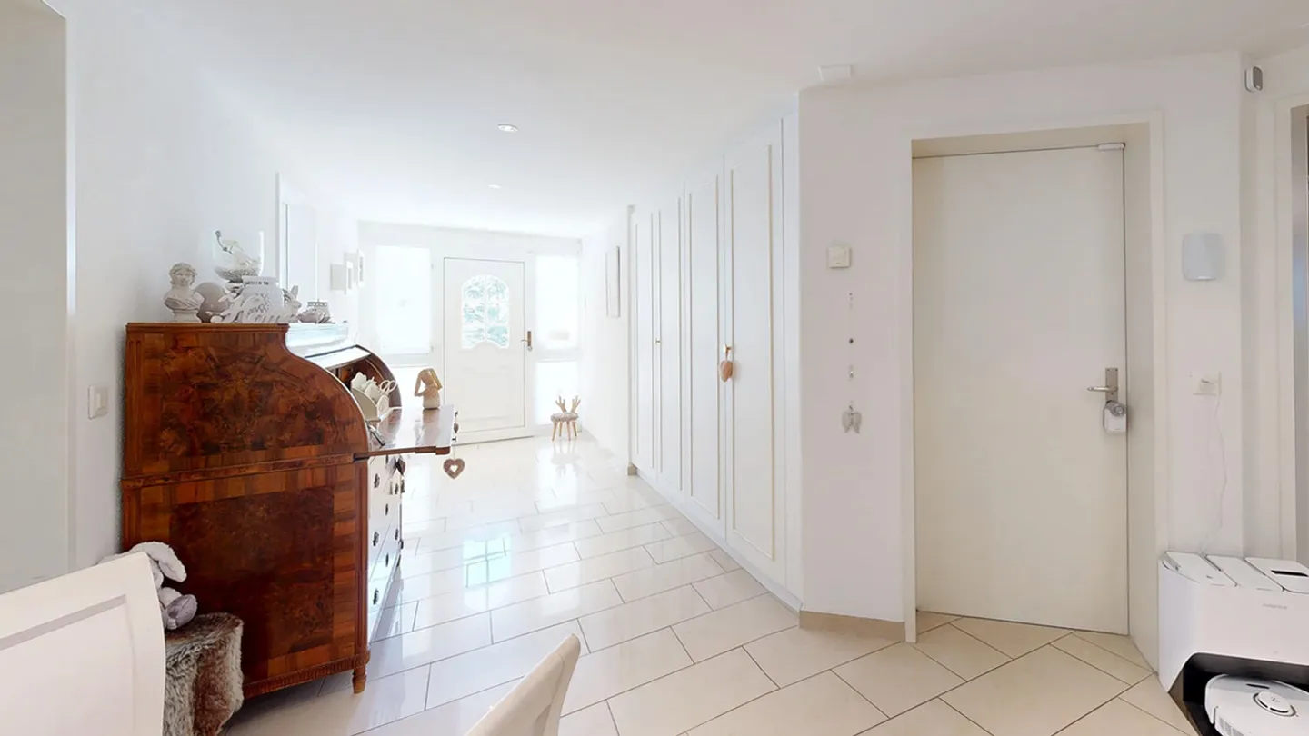 Dreamy 7.5-room single-family house with double garage and panoramic view - Photo 32 of 39