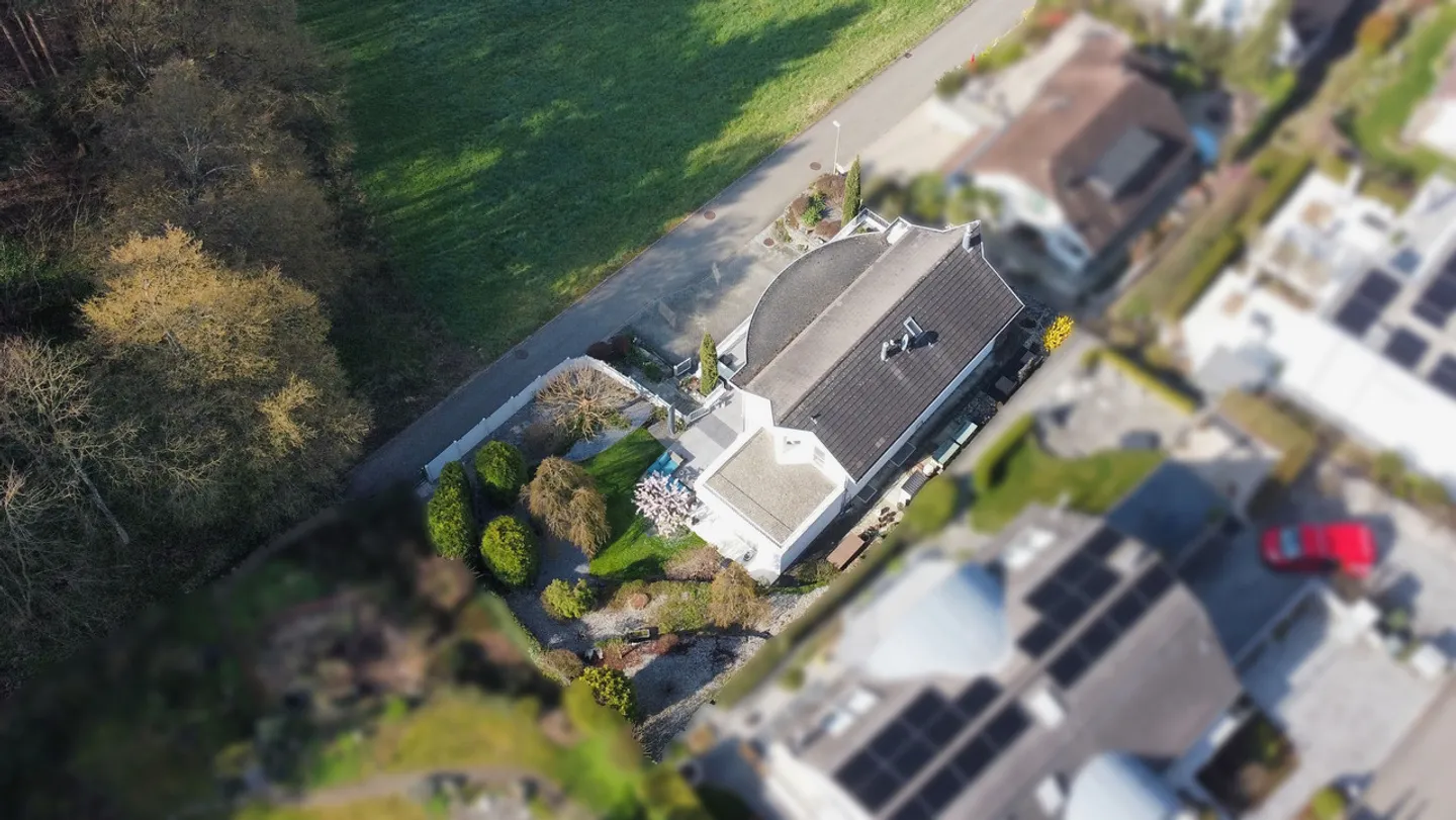 Dreamy 7.5-room single-family house with double garage and panoramic view - Photo 36 of 39