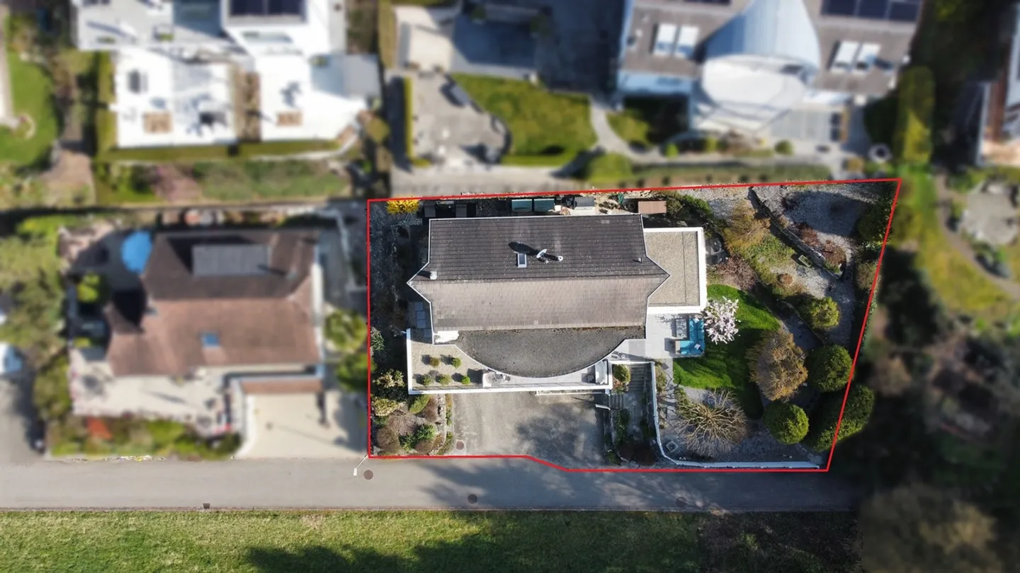 Dreamy 7.5-room single-family house with double garage and panoramic view - Photo 37 of 39