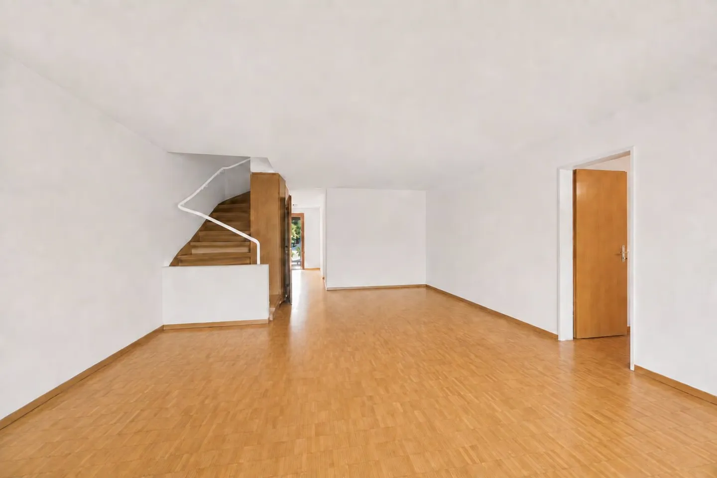5½ Room Maisonette Garden Apartment with 120m2 Land Share and 32m2 Front Garden - Photo 6 of 18