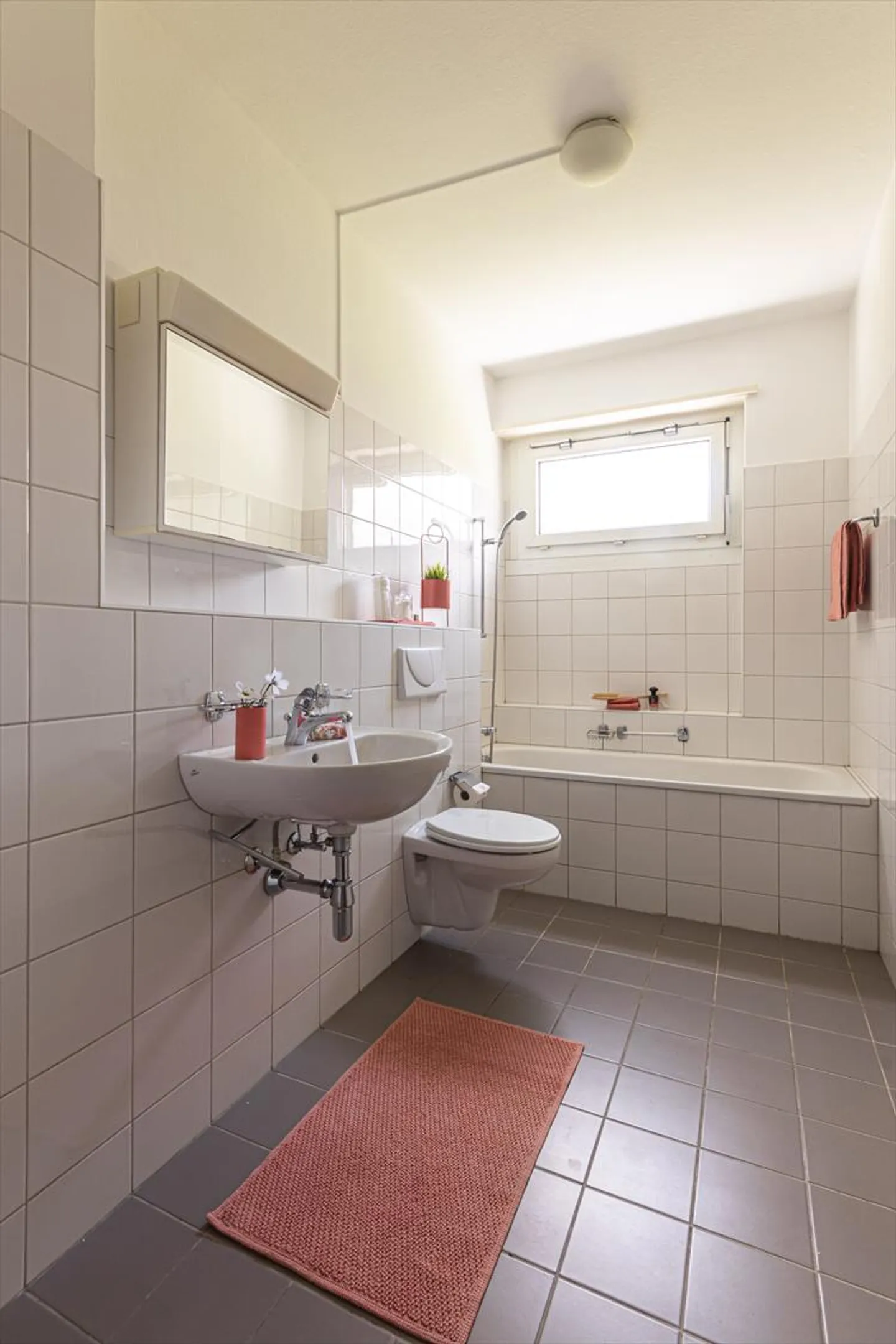 Comfort e convenienza: 2.5 locali nel verde con promozione - Foto 9 di 9