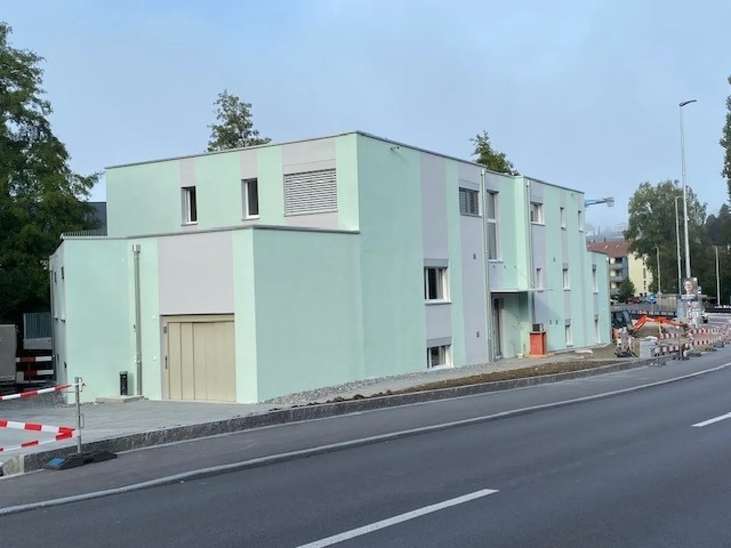 FIRST RENTAL - PENTHOUSE APARTMENT - CenterSeon² - Photo 1 of 13