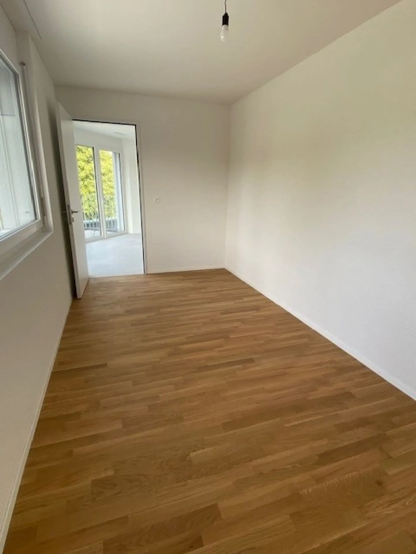 FIRST RENTAL - PENTHOUSE APARTMENT - CenterSeon² - Photo 8 of 13