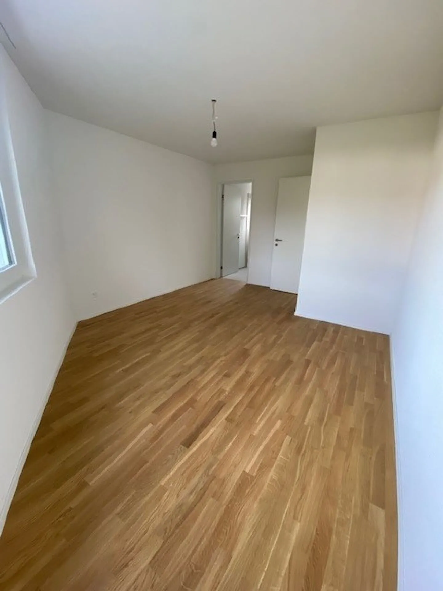 FIRST RENTAL - PENTHOUSE APARTMENT - CenterSeon² - Photo 9 of 13