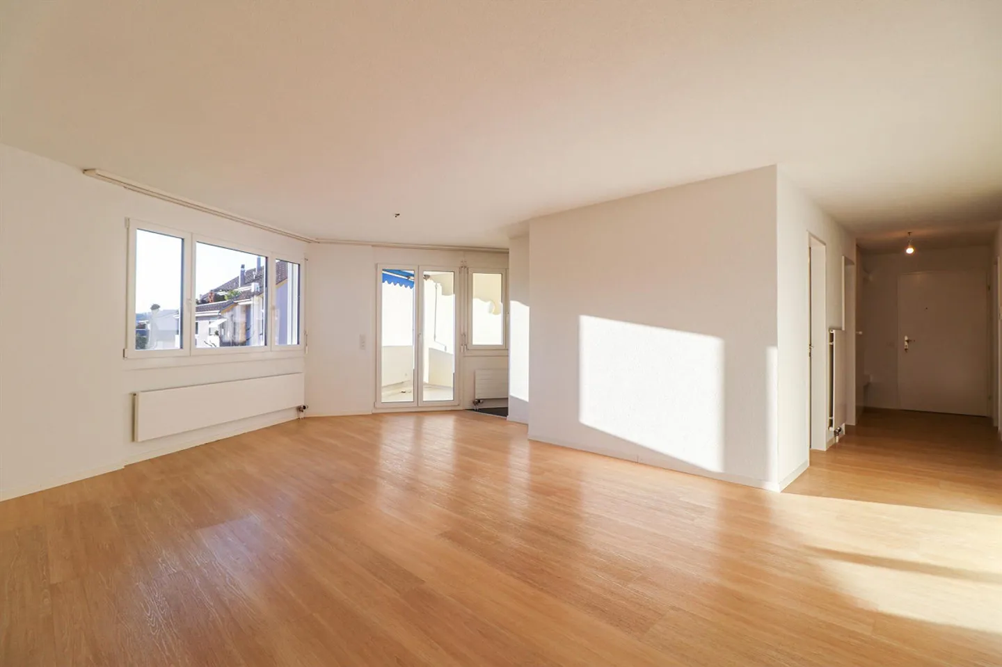 Appartement attrayant dans un bel emplacement - Photo 3 sur 10