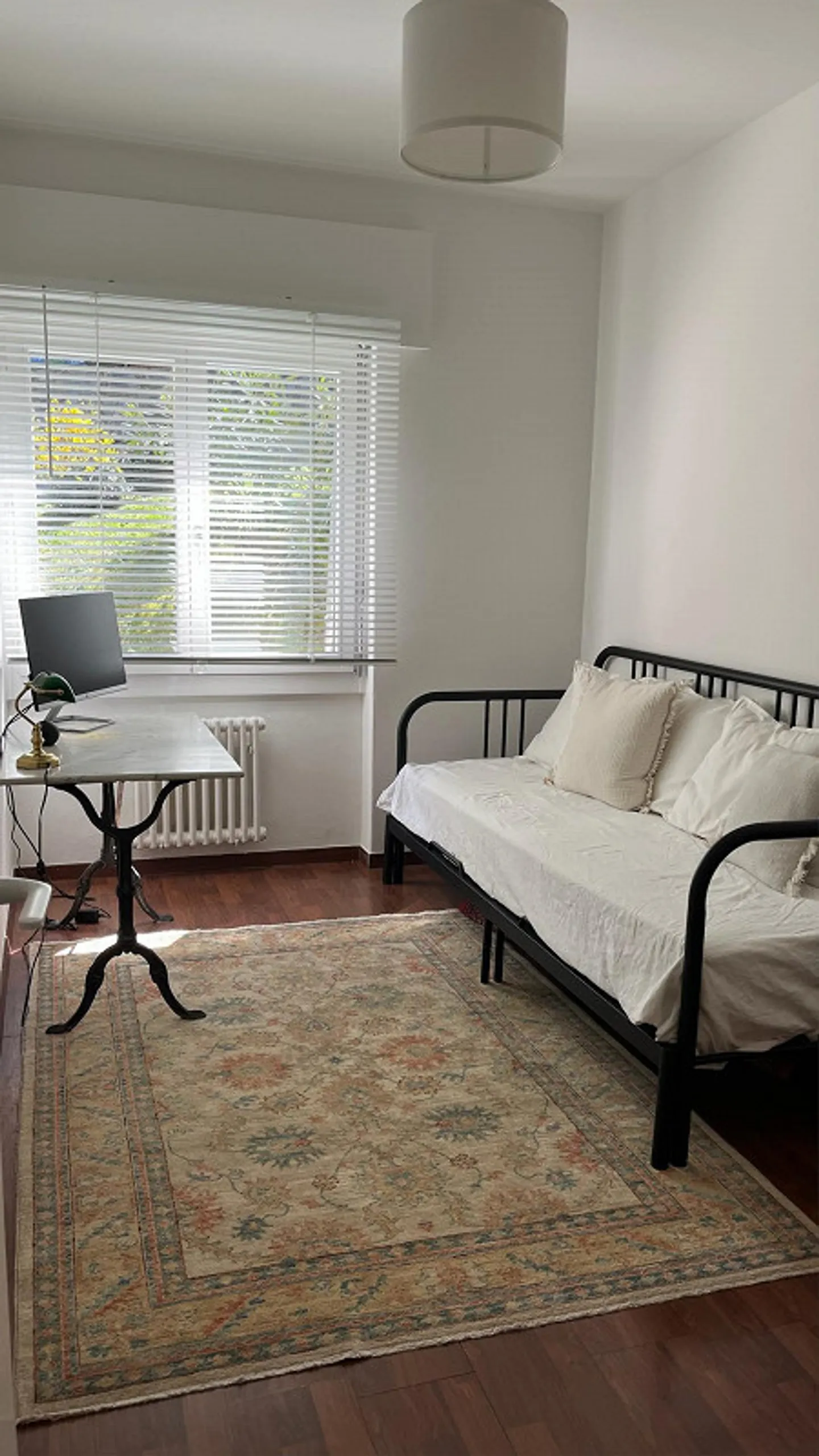 Elegant 4.5-room apartment with private garden in Lugano - Photo 4 of 5