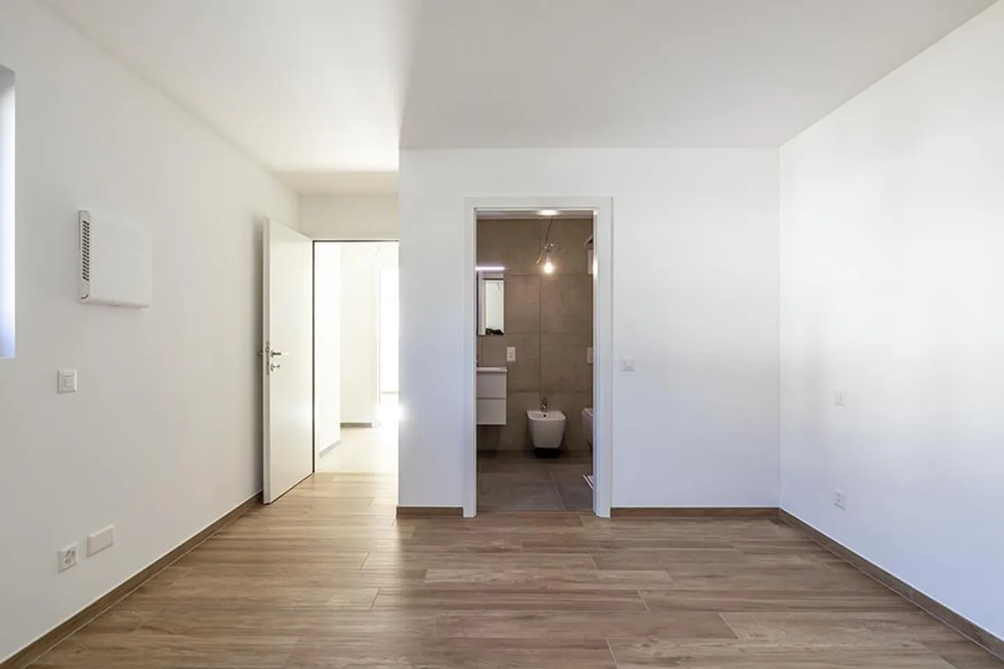 Appartamento moderno con giardino - Foto 11 di 17