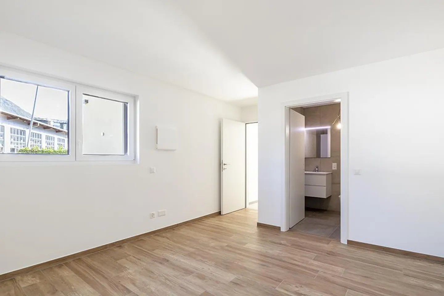 Appartamento moderno con giardino - Foto 10 di 17