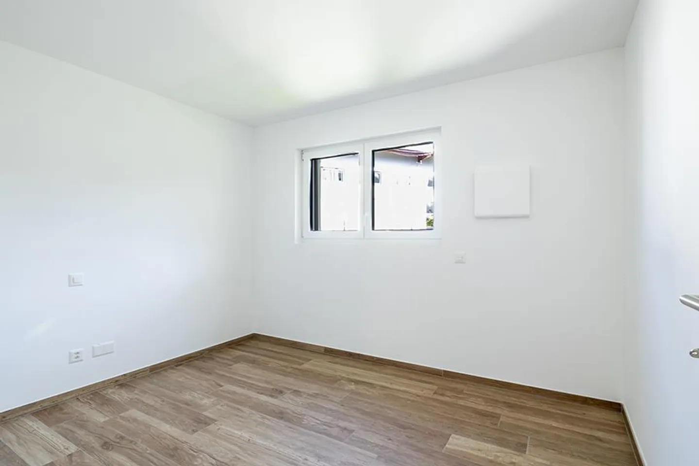 Appartamento moderno con giardino - Foto 14 di 17