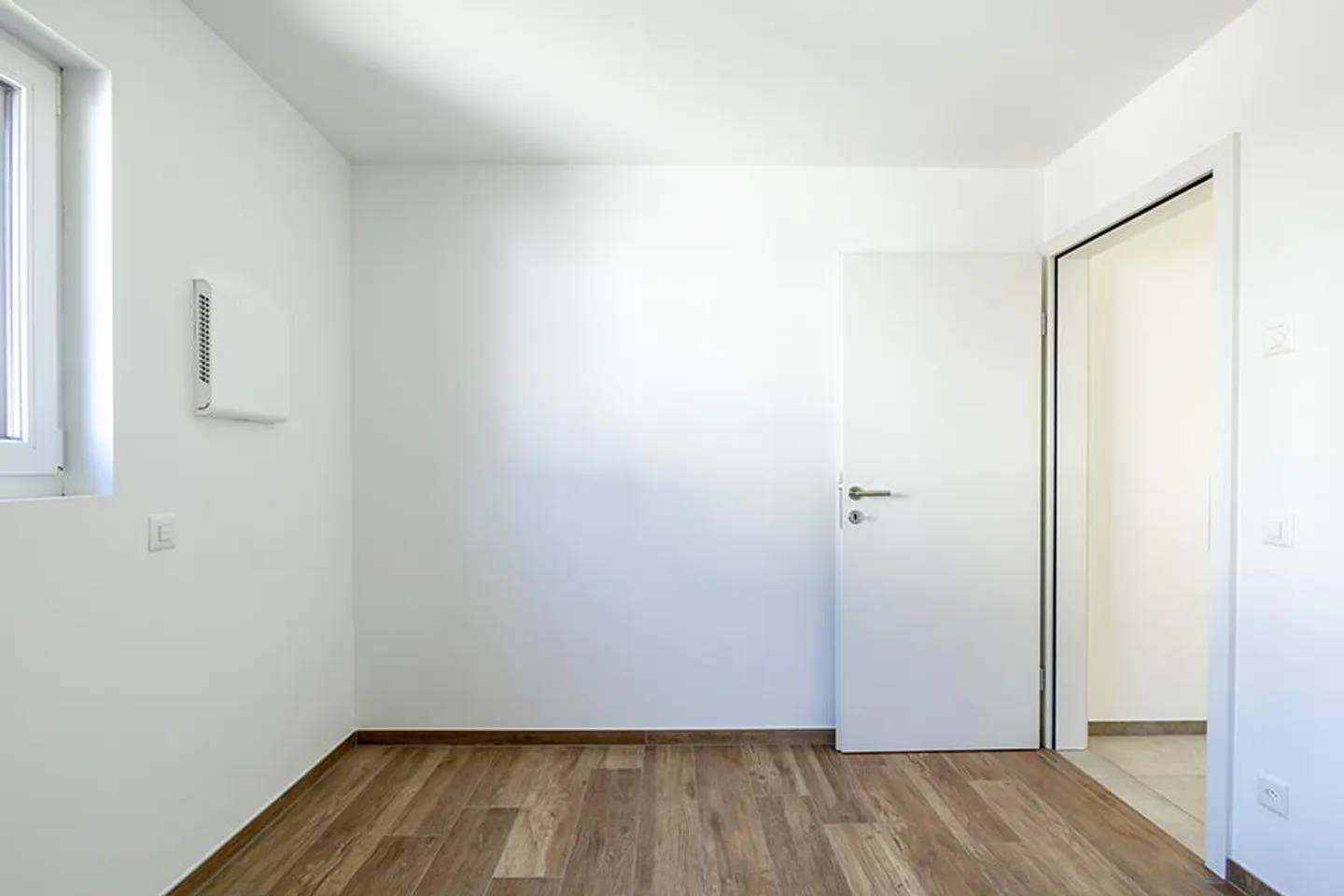 Appartamento moderno con giardino - Foto 15 di 17