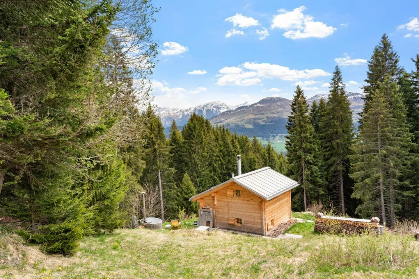 Exclusive Mountain Retreat with Breathtaking View - Photo 11 of 13