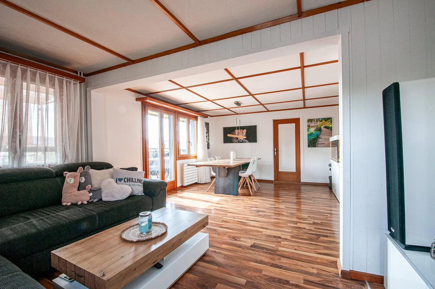 Casa unifamiliare con vista e potenziale in una posizione privilegiata - Foto 1 di 13