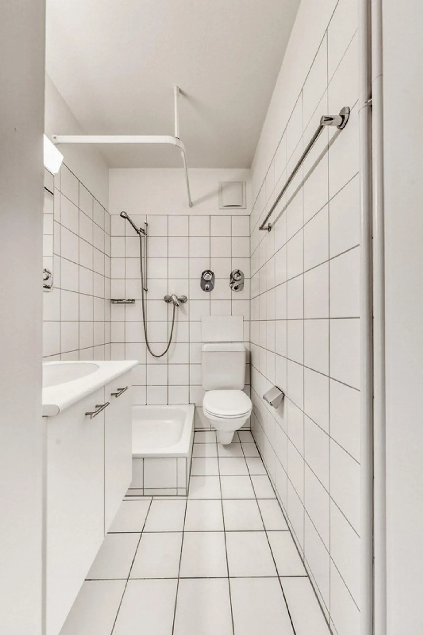 Beautiful 2.5-room apartment in the heart of Fribourg - Photo 8 of 11