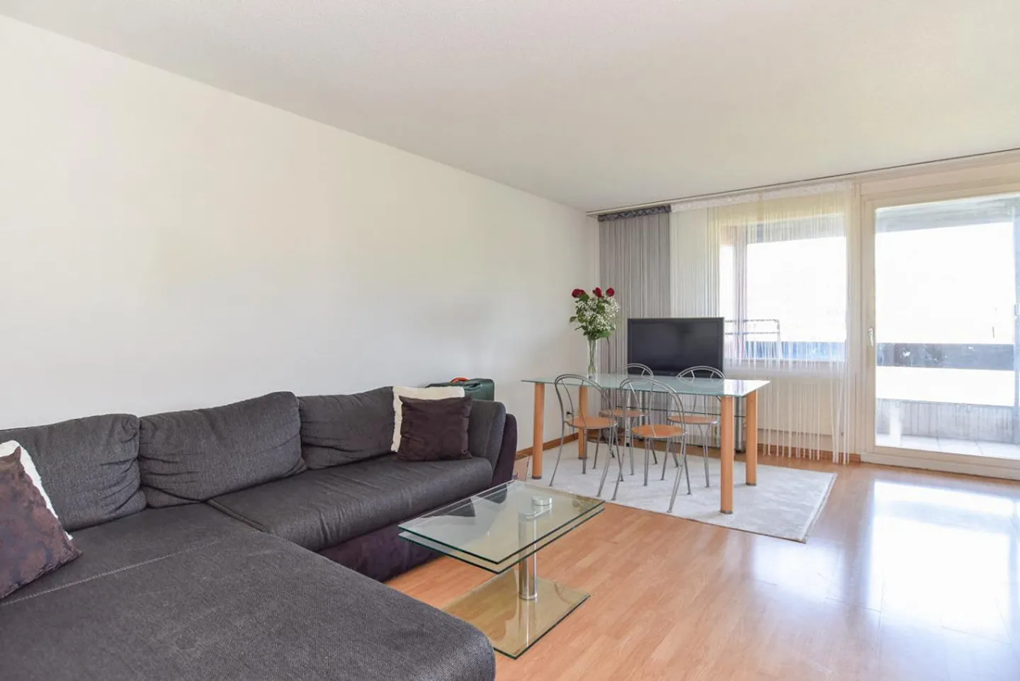 Well-maintained 3.5 room apartment in the popular Telli district - Photo 2 of 16