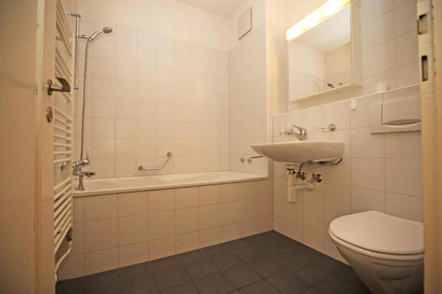 Sanierte 3.5-Zimmerwohnung im Stadtzentrum Bern - Foto 5 von 6
