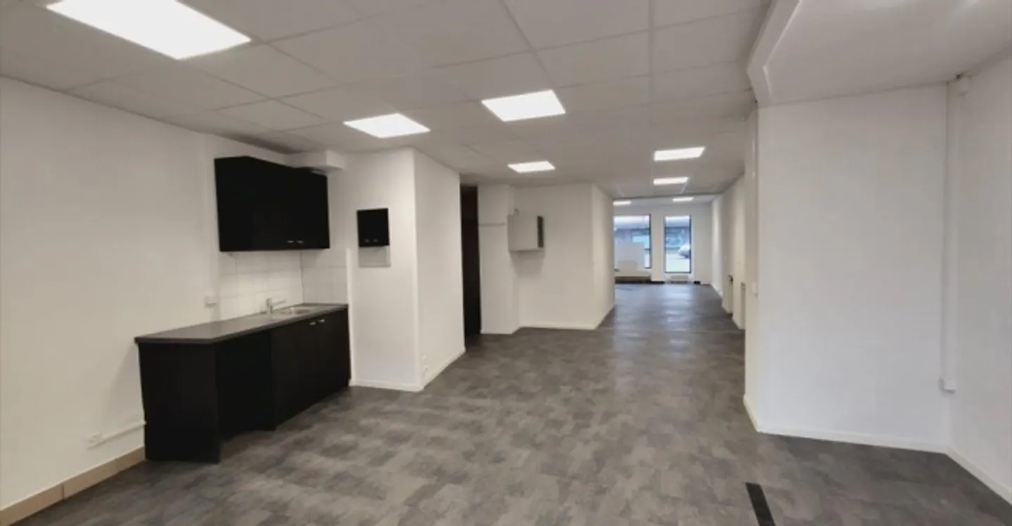 Spazio ufficio in affitto - Foto 2 di 5