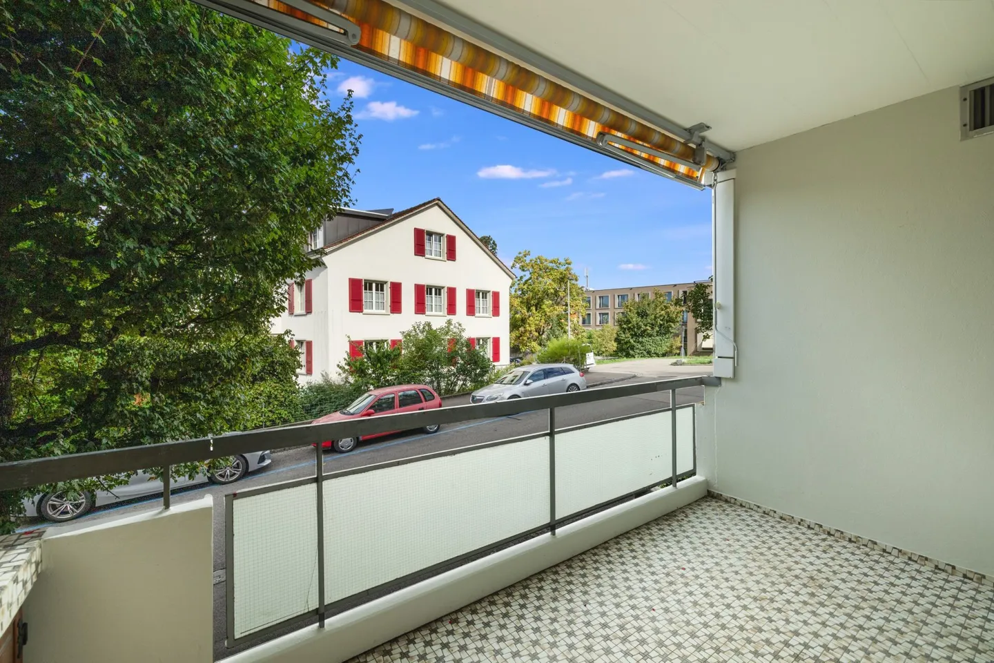 Ideale 3.5 Zimmer-Wohnung mit Ausbaupotential - Balkon und eigene Garagenbox - Foto 11 von 18