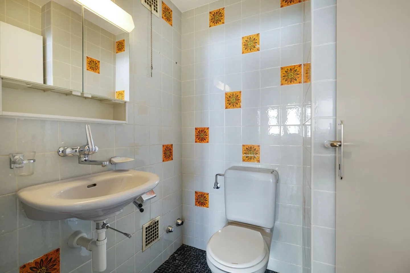 Ideale 3.5 Zimmer-Wohnung mit Ausbaupotential - Balkon und eigene Garagenbox - Foto 13 von 18