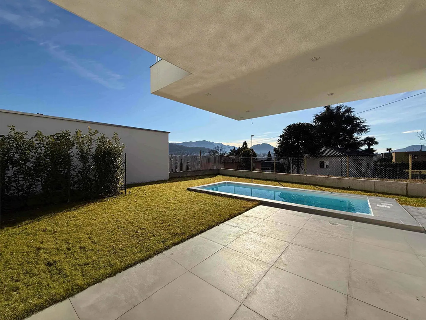 Newly Built Villa with Pool in Gravesano - Photo 3 of 15