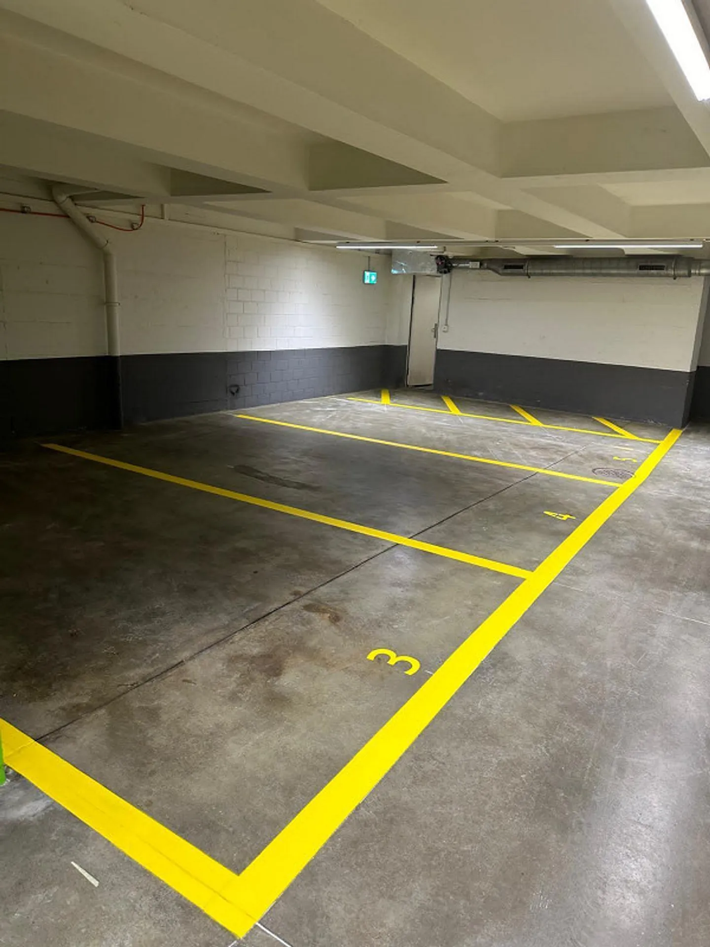 Posti auto centrali nel cuore di Seefeld a Zurigo - Foto 2 di 4