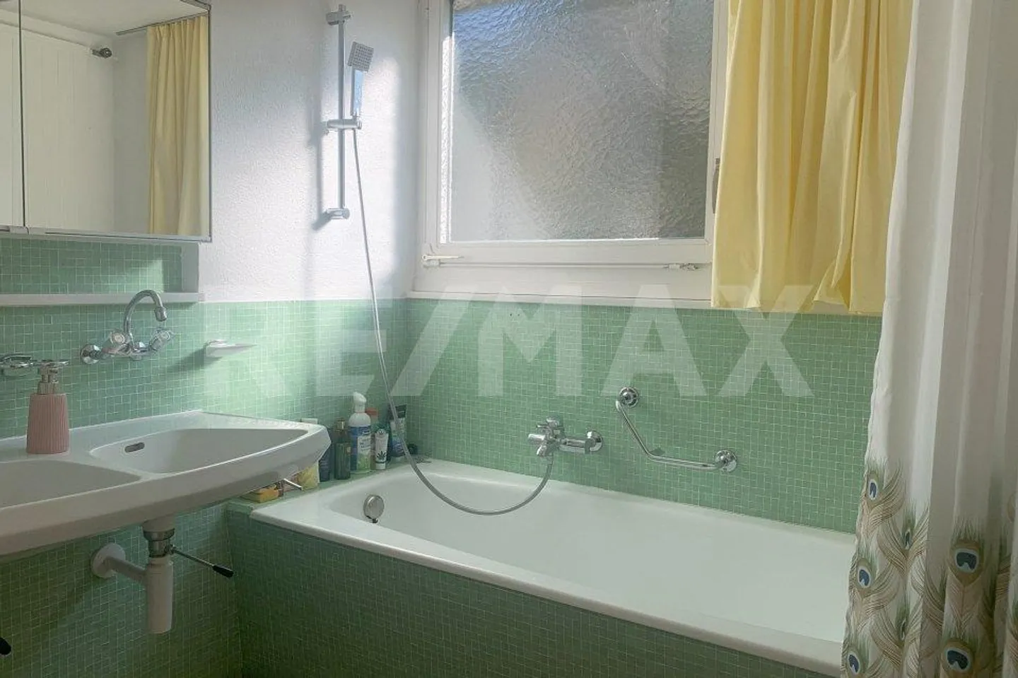 Villa individuelle de 7,5 pièces avec piscine, réserve foncière dans un emplacement unique - Photo 10 sur 12