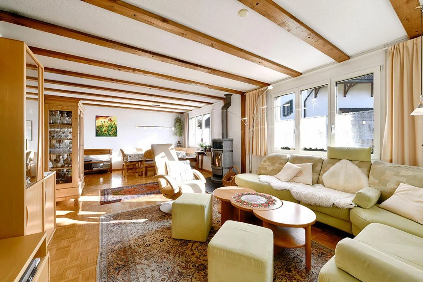 Casa unifamiliare di 5,5 stanze in una posizione tranquilla a Mönchaltorf - Foto 3 di 15