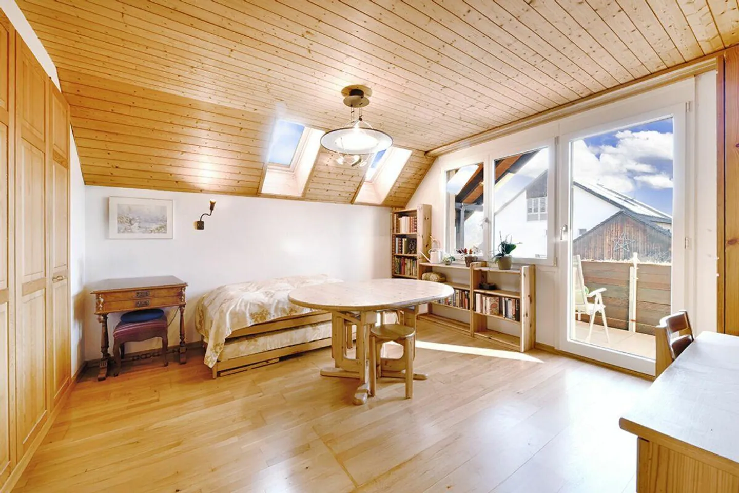 Casa unifamiliare di 5,5 stanze in una posizione tranquilla a Mönchaltorf - Foto 6 di 15