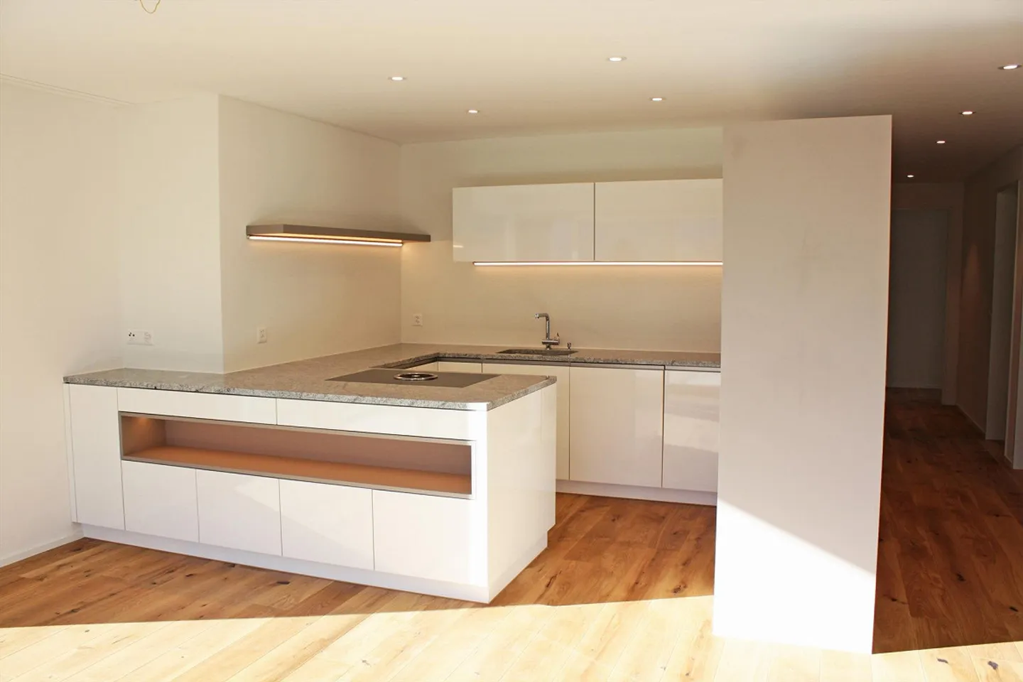 Exklusive 4.5 Zimmerwohnung - Foto 8 von 19