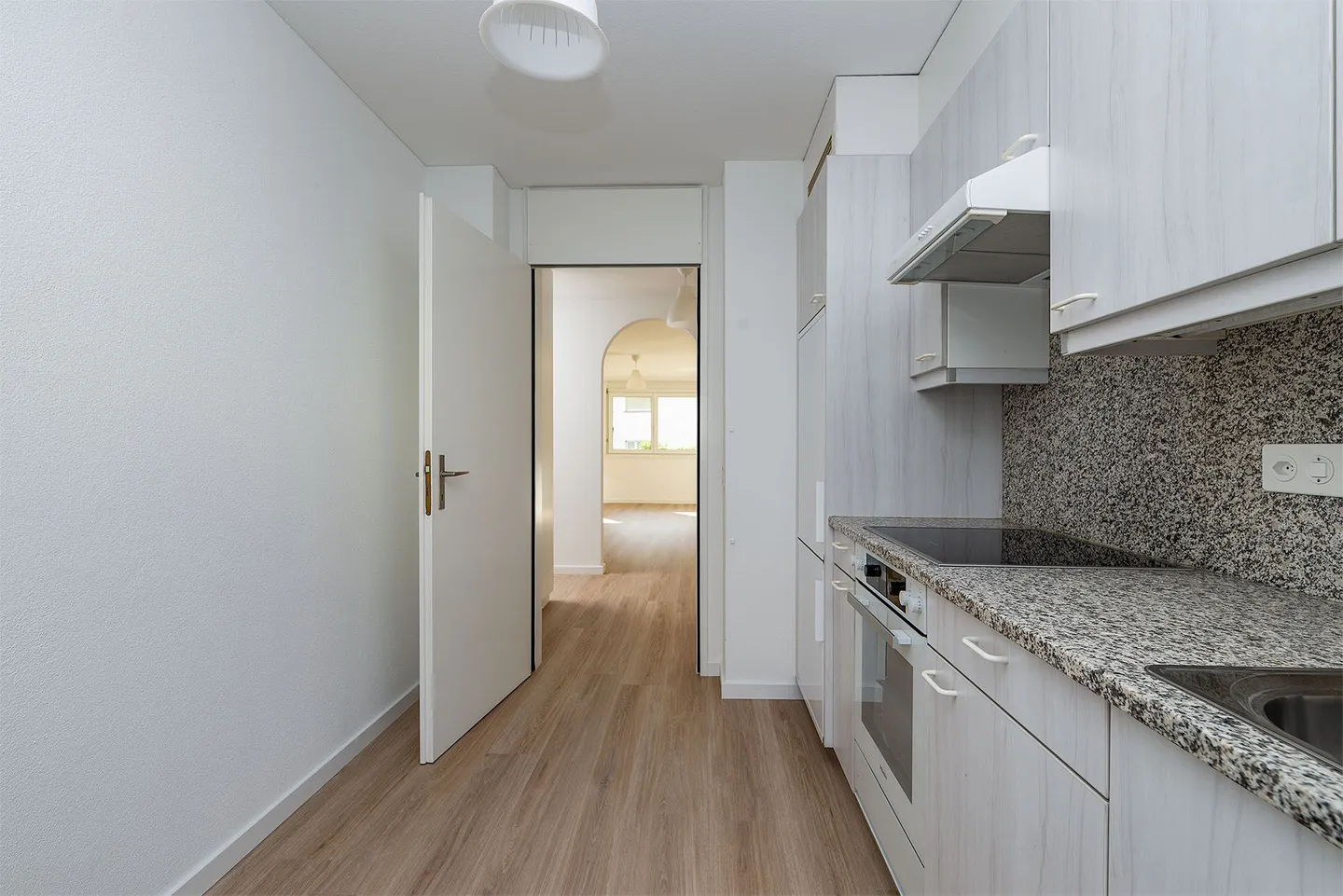 8700, Biasca, Via San Gottardo 40, Wohnung 4006 - Foto 3 von 16