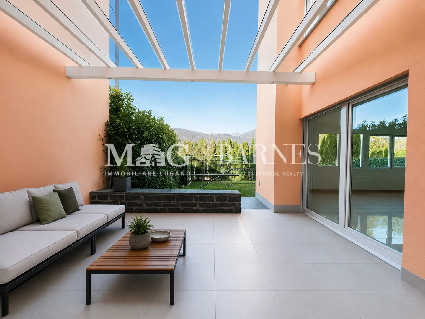 Lugano, Vezia : Grande maison de 7,5 pièces avec jardin - 250 m² - Photo 2 sur 15