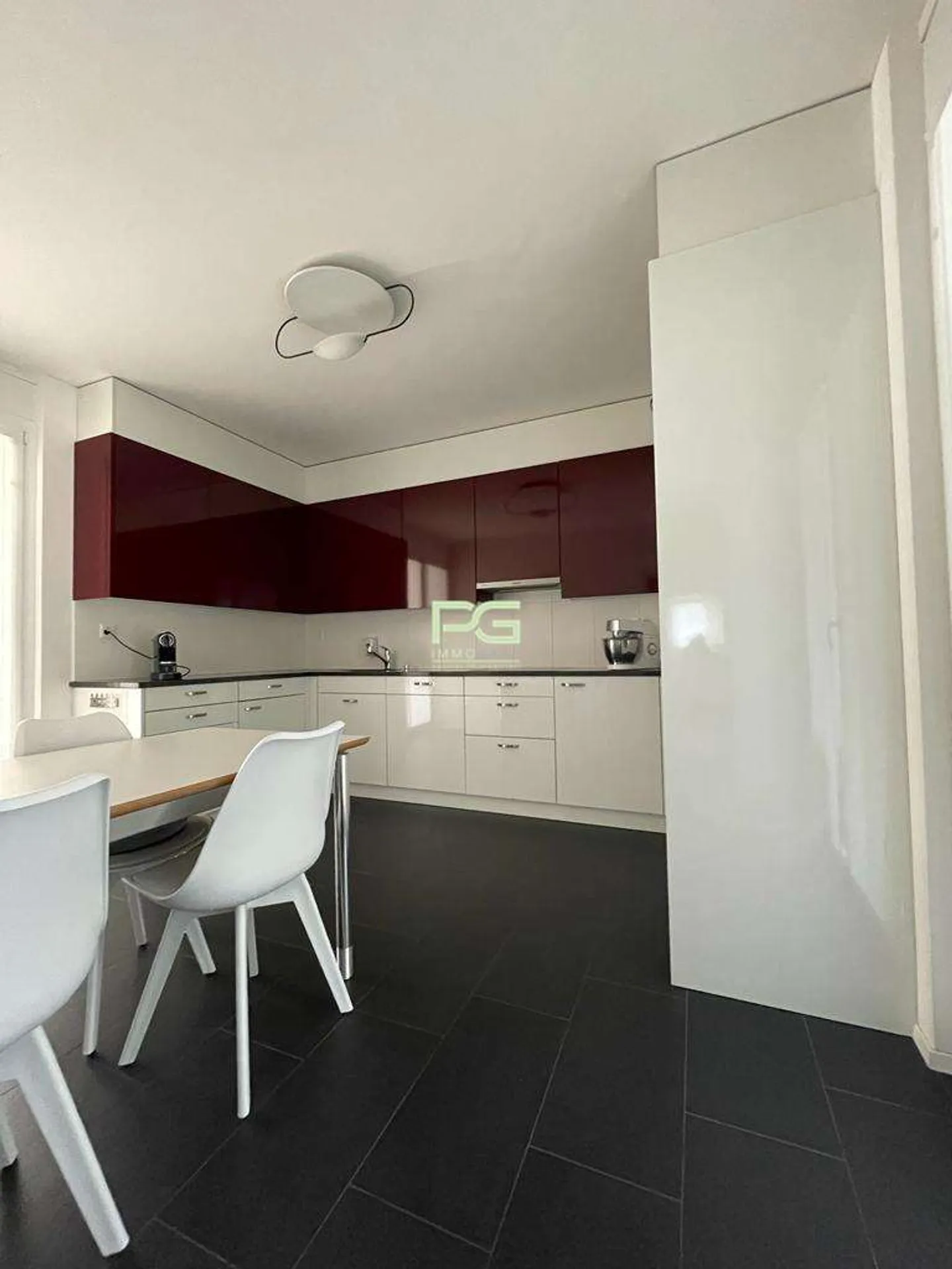 Beautiful 4.5-room apartment - Photo 2 of 9