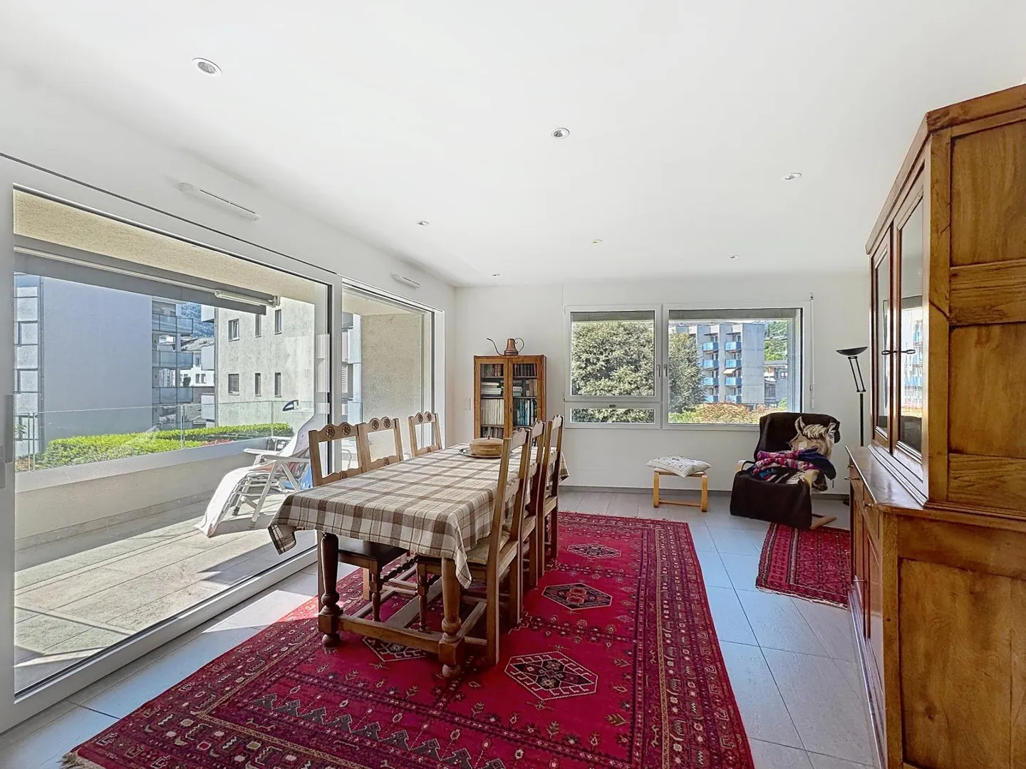 Charming Apartment in Sion - Photo 3 of 9