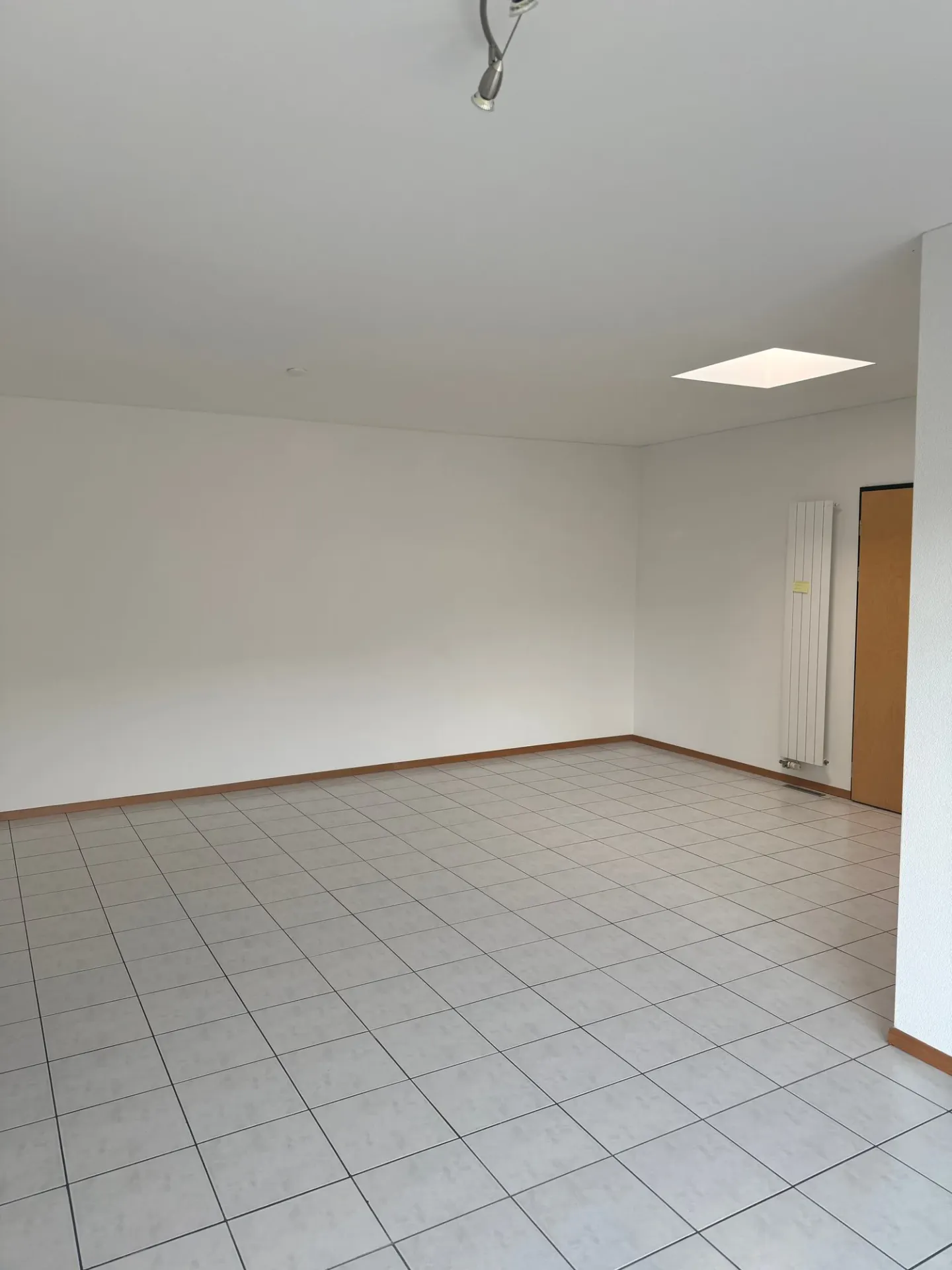 LAMONE - À LOUER APPARTEMENT DE 4.5 PIÈCES - Photo 2 sur 10