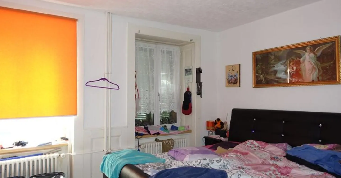 Tramelan - Familienhaus mit 2 Wohnungen mit 3,5 Zimmern und Duplex mit 4,5 Zimmern - Foto 8 von 16