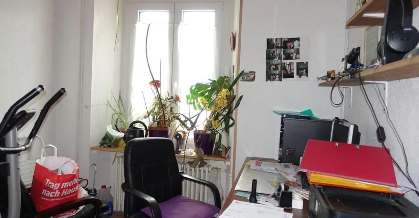 Tramelan - Familienhaus mit 2 Wohnungen mit 3,5 Zimmern und Duplex mit 4,5 Zimmern - Foto 9 von 16