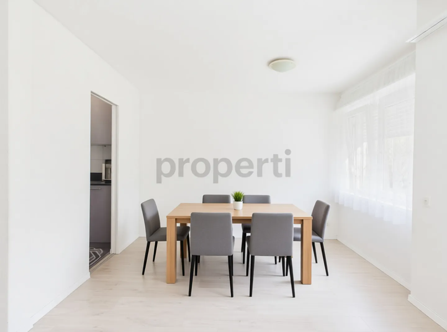 Appartement rénové de 5,5 pièces à Langenthal BE - Photo 4 sur 13