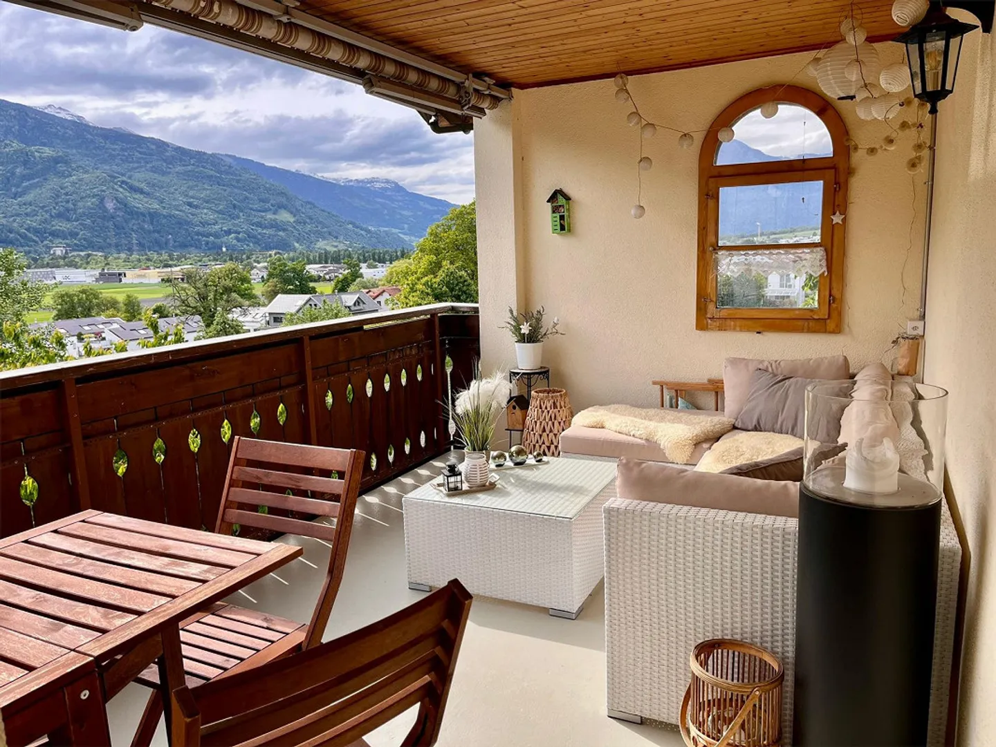 Geräumige Wohnung mit Balkon - Foto 1 von 10