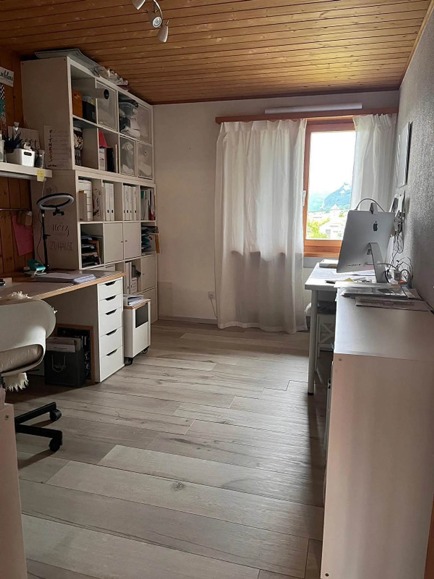 Geräumige Wohnung mit Balkon - Foto 4 von 10