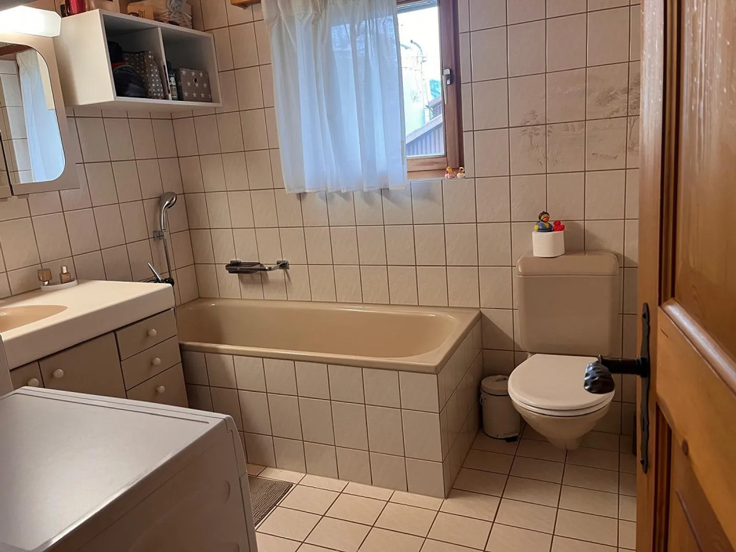 Geräumige Wohnung mit Balkon - Foto 9 von 10