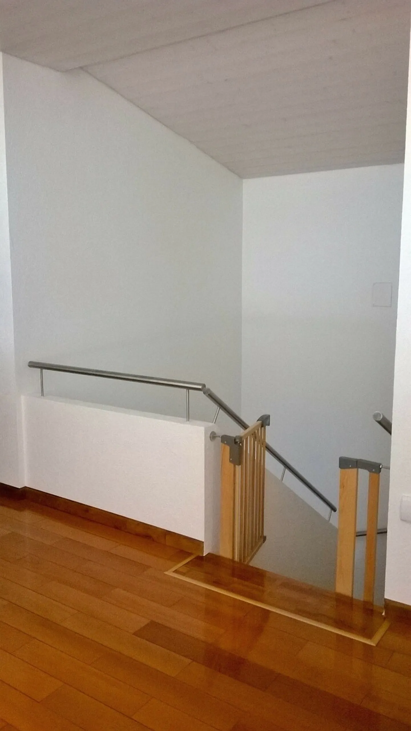 Modern Family Home - Photo 8 of 10