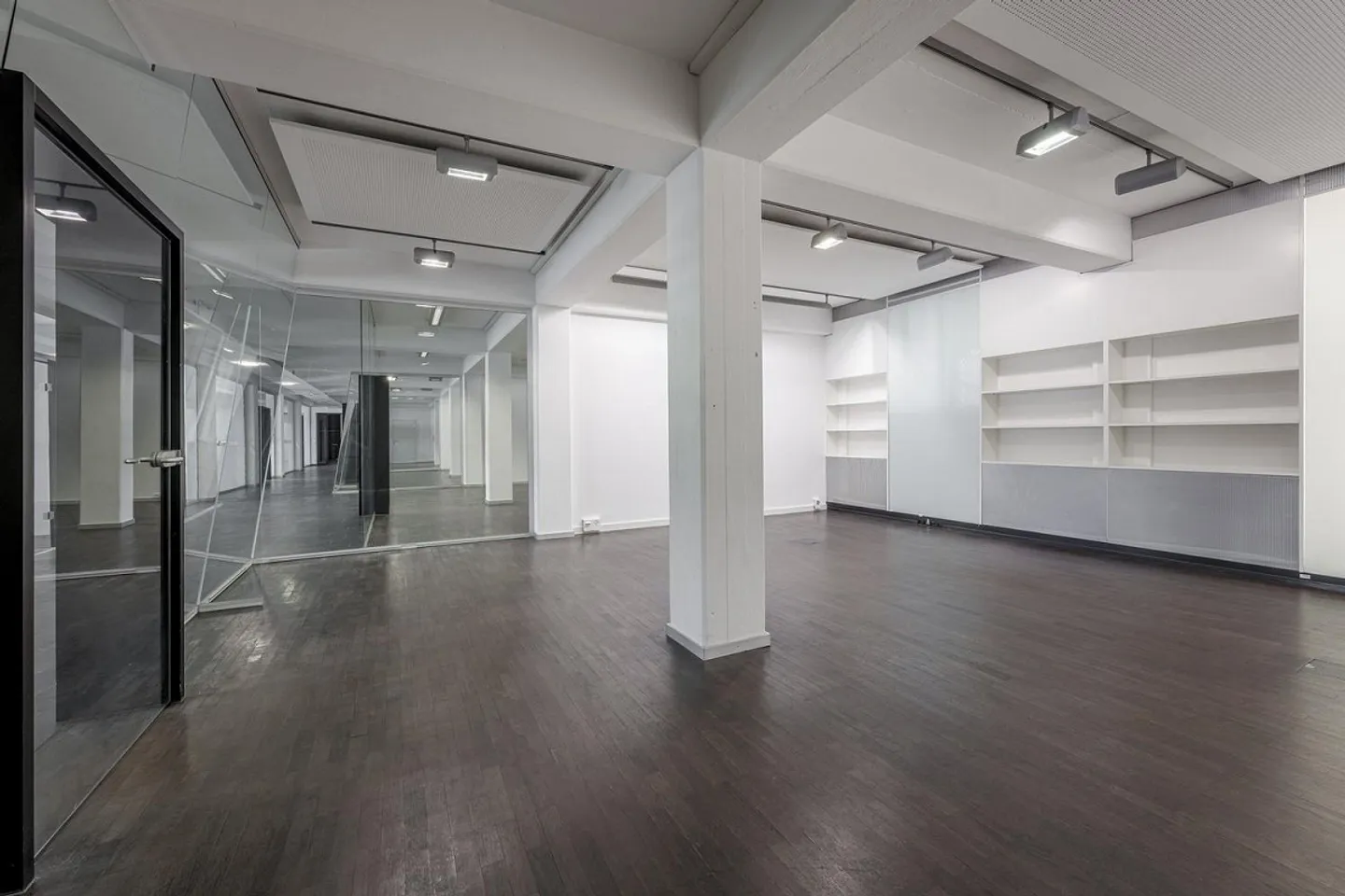 Geräumige Büro- & Ausstellungsfläche - Foto 2 von 11