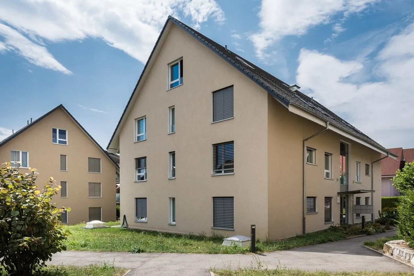 Moderno appartamento mansardato di 4,5 locali con balcone e torre di lavaggio - Foto 1 di 12