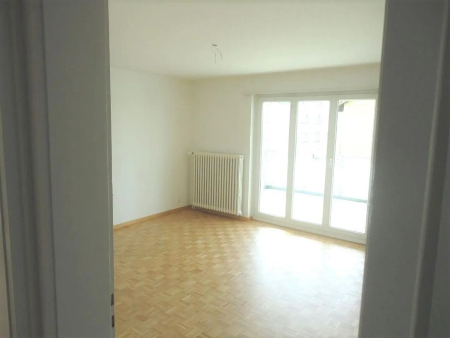 Appartamento 4 locali con grande balcone - Foto 3 di 12