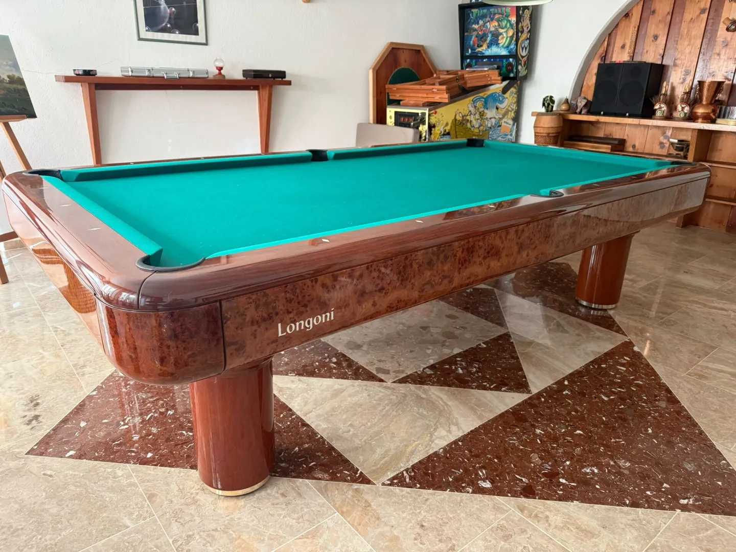 Spacious architect-designed villa on a large plot of 2,857 m2 - Photo 10 of 19